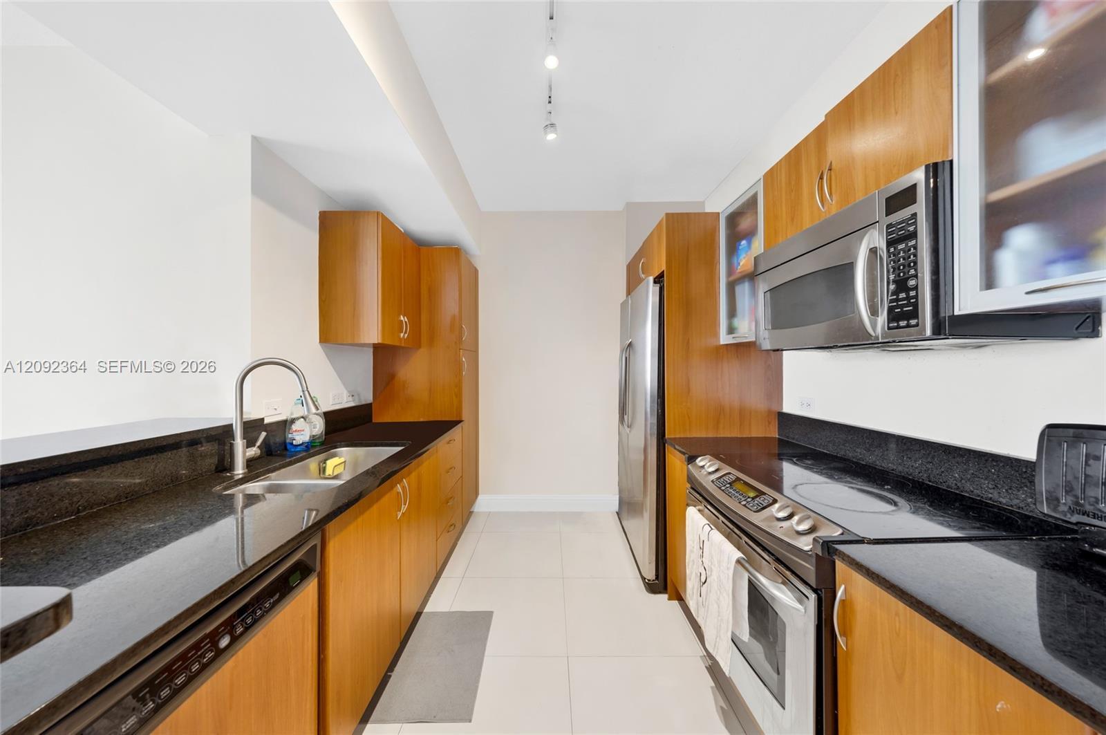 18800 NE 29th Ave # 712, Aventura FL 33180 photo 3