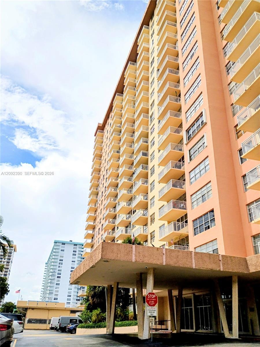 251 174th St # 1208, Sunny Isles Beach FL 33160 photo 2
