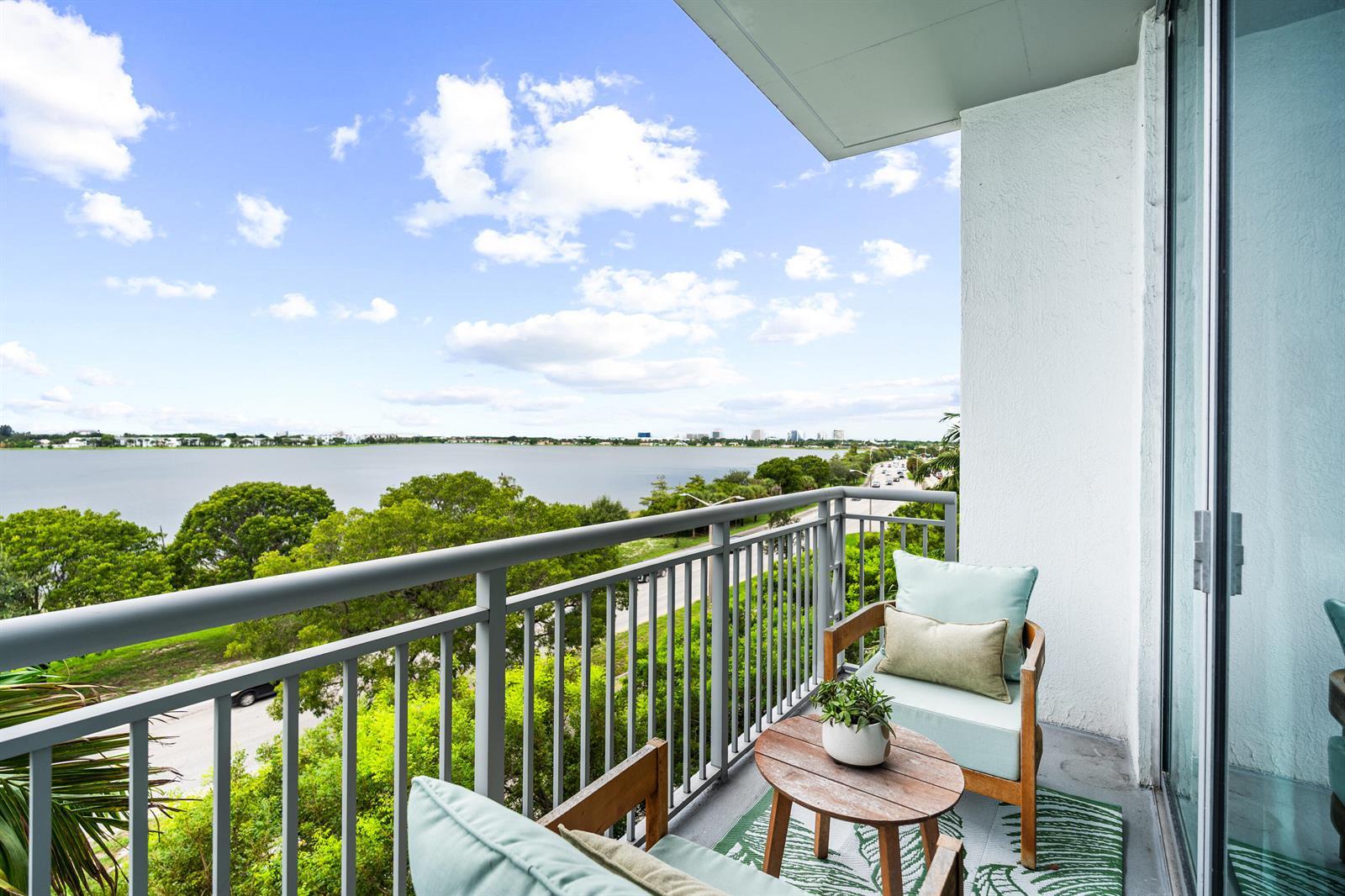 300 S Australian Avenue Unit 425, West Palm Beach FL 33401 photo 3