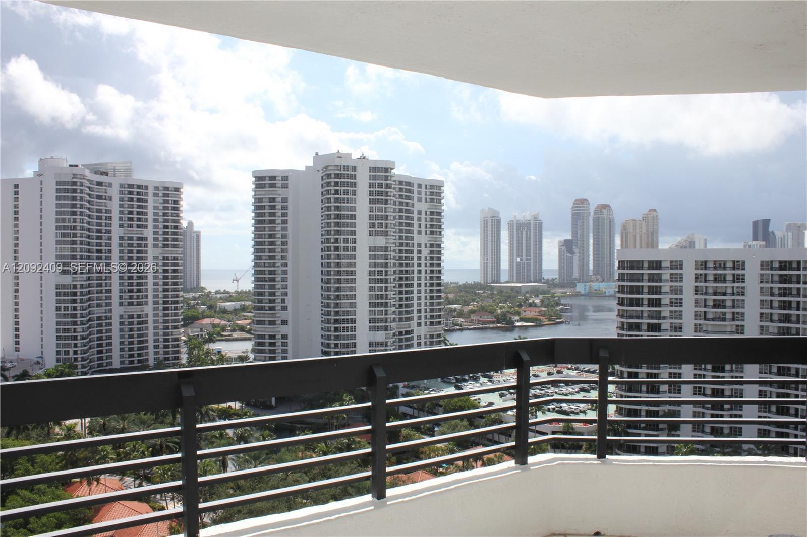 3500 Mystic Pointe Dr # 1907, Aventura FL 33180