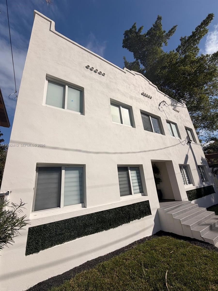 337 SW 10th Ave # 3, Miami FL 33130 photo 2