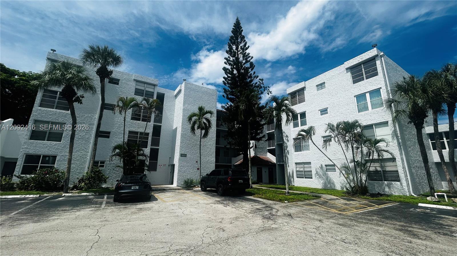 9410 Live Oak Pl # 207, Davie FL 33324