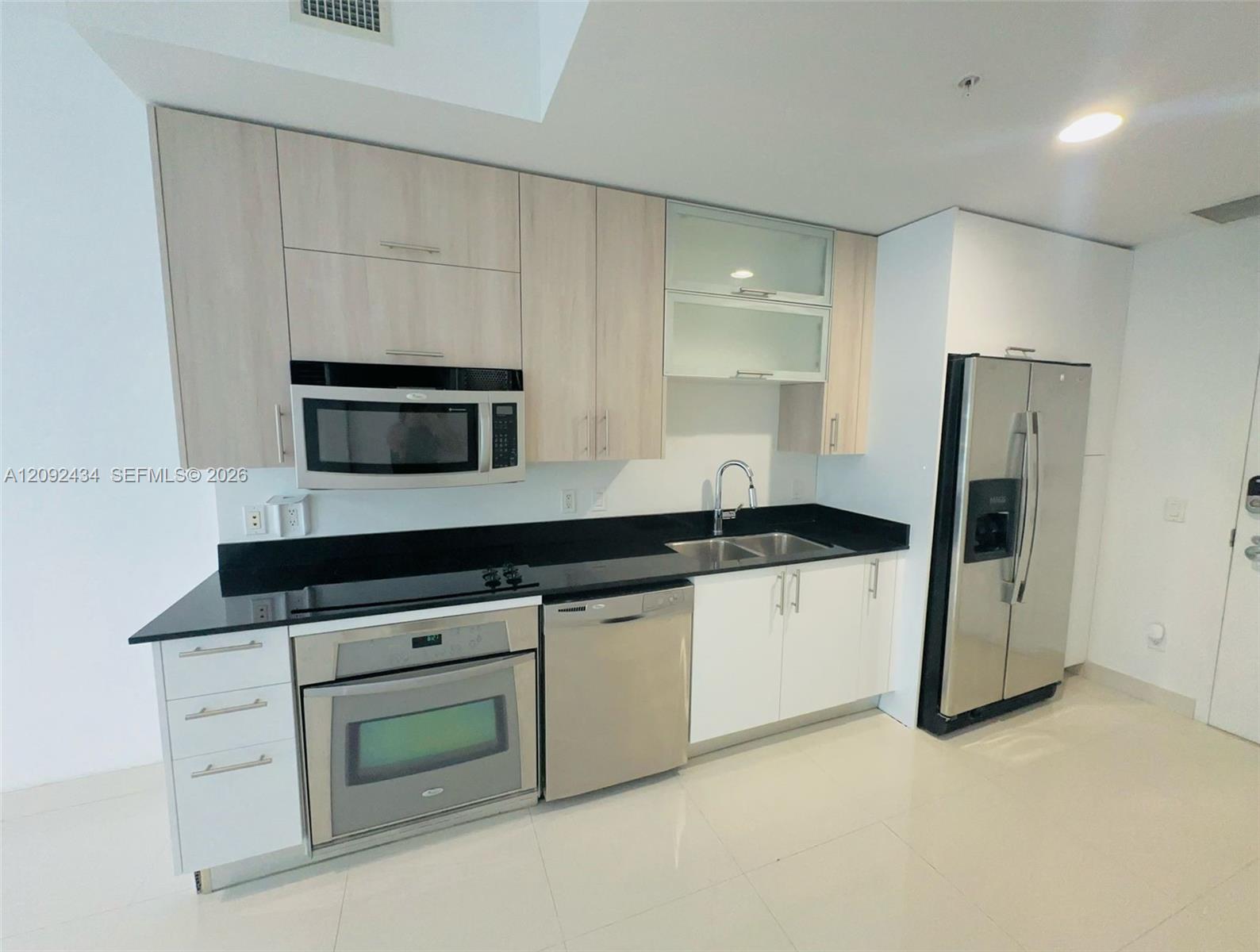 60 SW 13th St # 2618, Miami FL 33130 photo 4