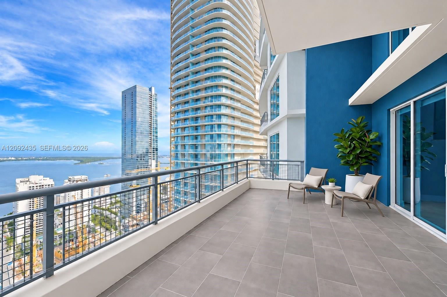 60 SW 13th St # 4002, Miami FL 33130 photo 2