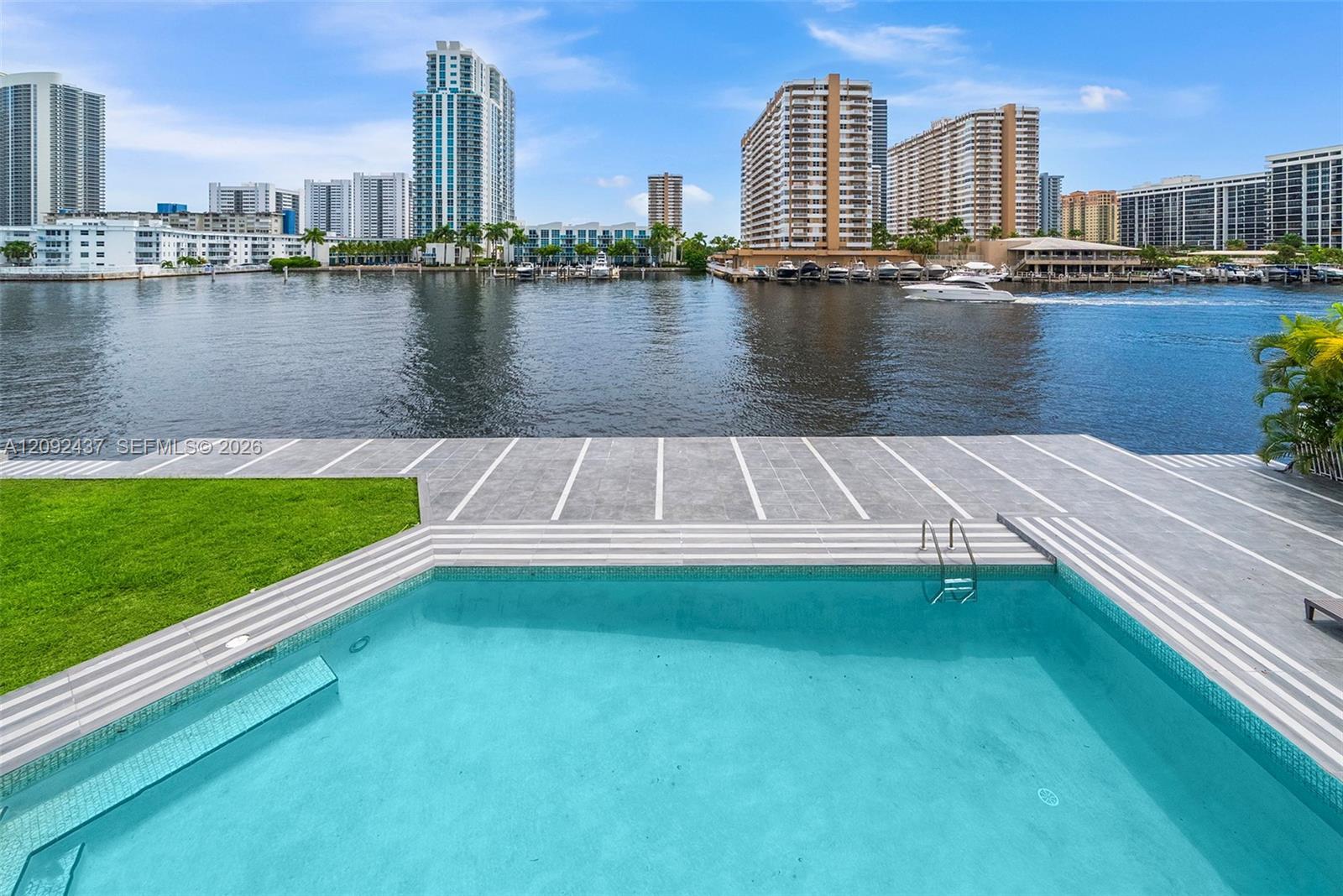 507 Palm Dr, Hallandale Beach FL 33009 photo 5
