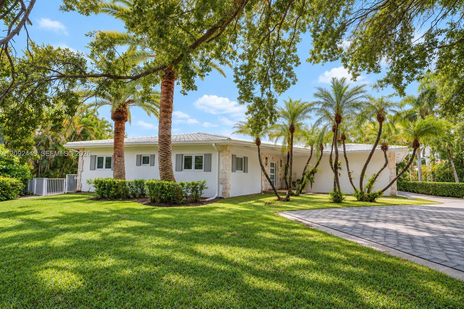 705 Bella Vista Ave, Coral Gables FL 33156 photo 4
