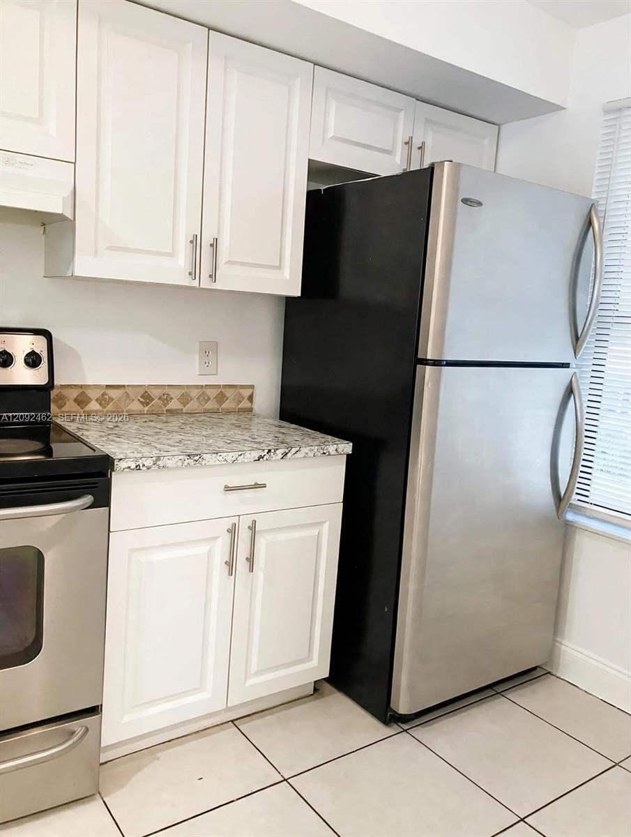 217 Lake Pointe Dr # 204, Oakland Park FL 33309 photo 5