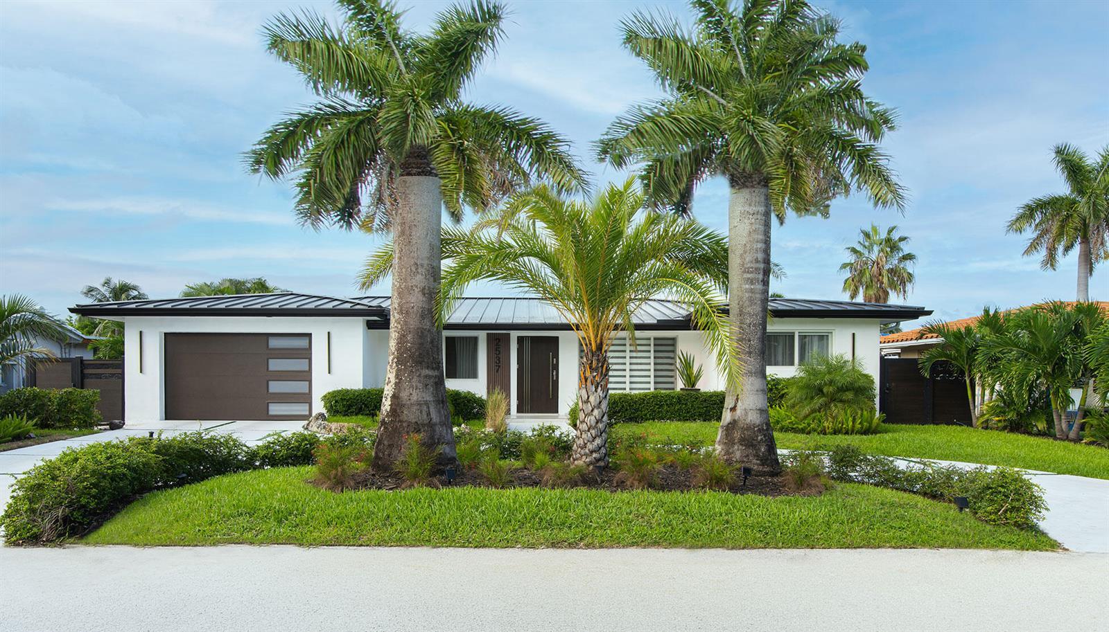 2537 SE 10TH Court, Pompano Beach FL 33062 photo 3