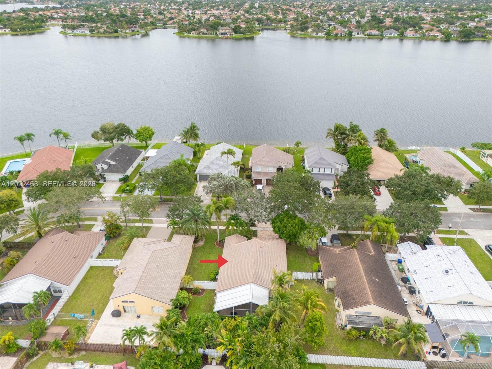 18751 NW 24th Ct, Pembroke Pines FL 33029 photo 2