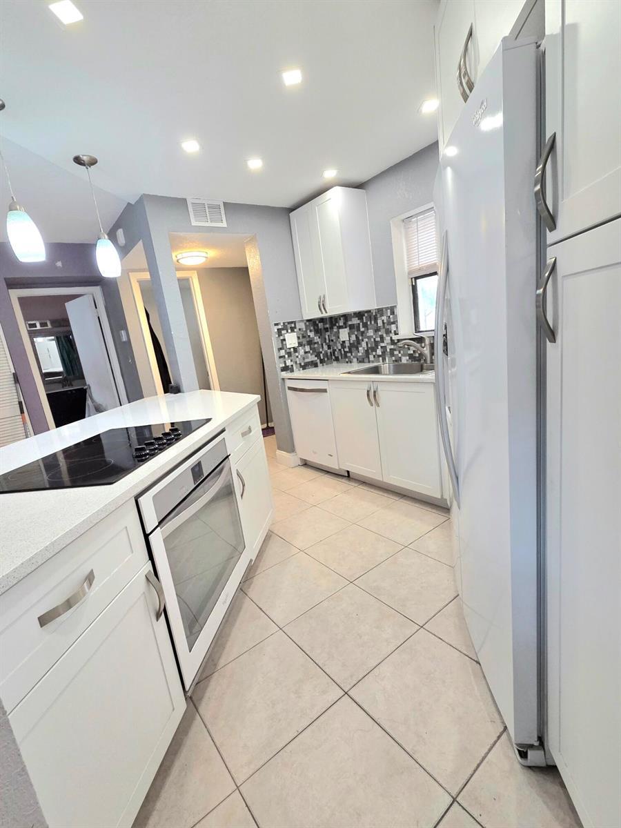 6655 W Broward Boulevard # 203, Plantation FL 33317 photo 4