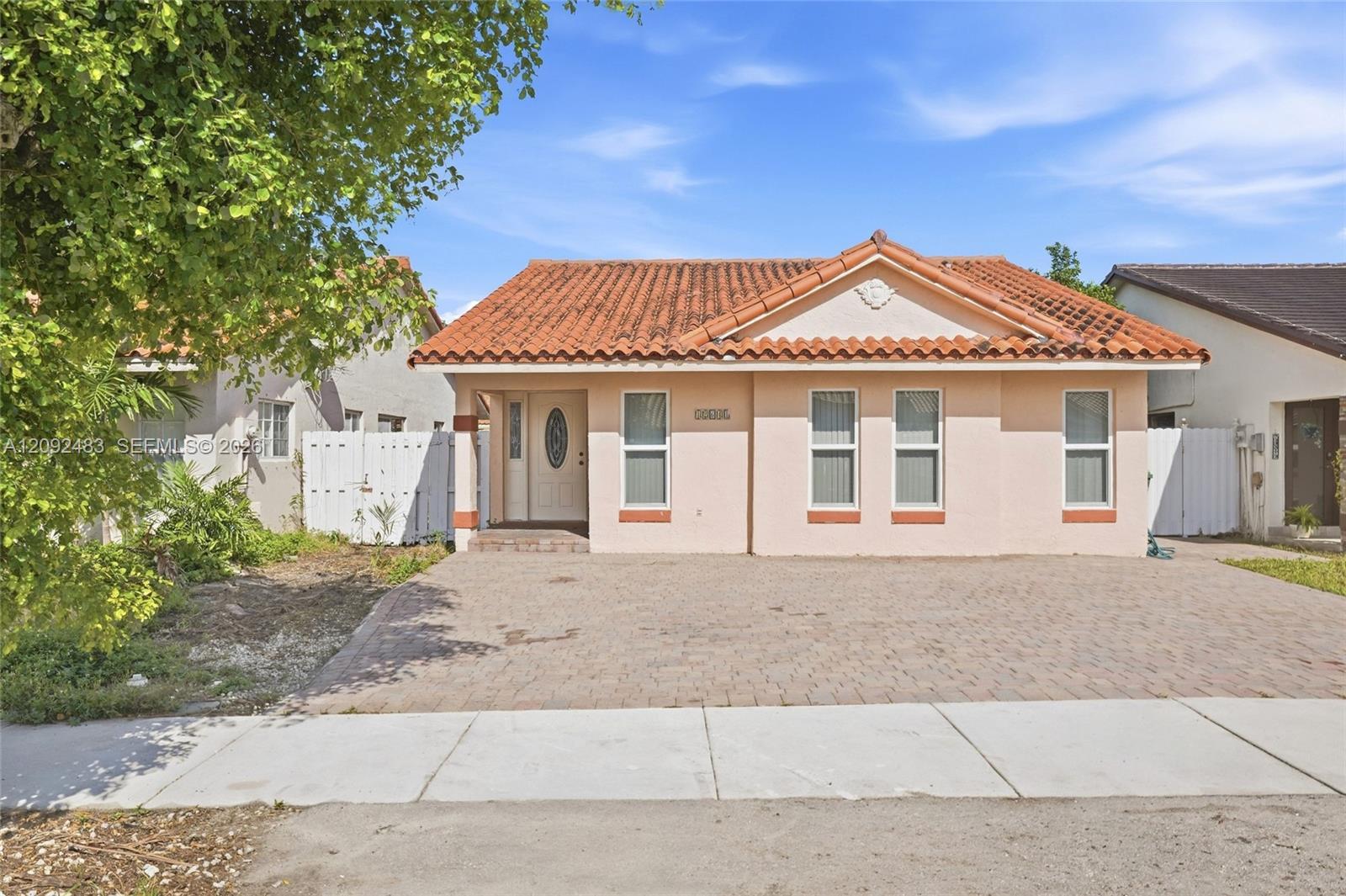 12641 NW 102nd Pl, Hialeah Gardens FL 33018