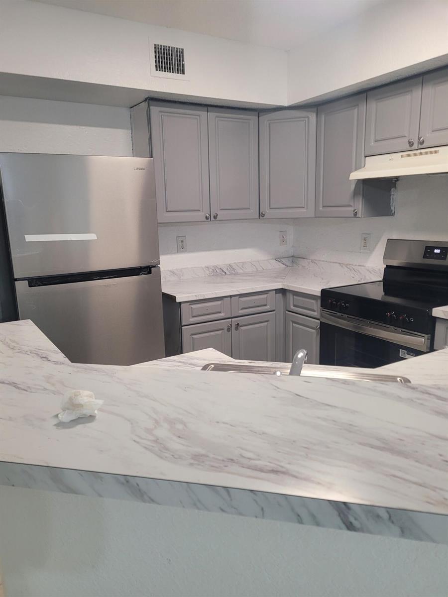 4245 S 57TH Avenue # 101W, FL 33463