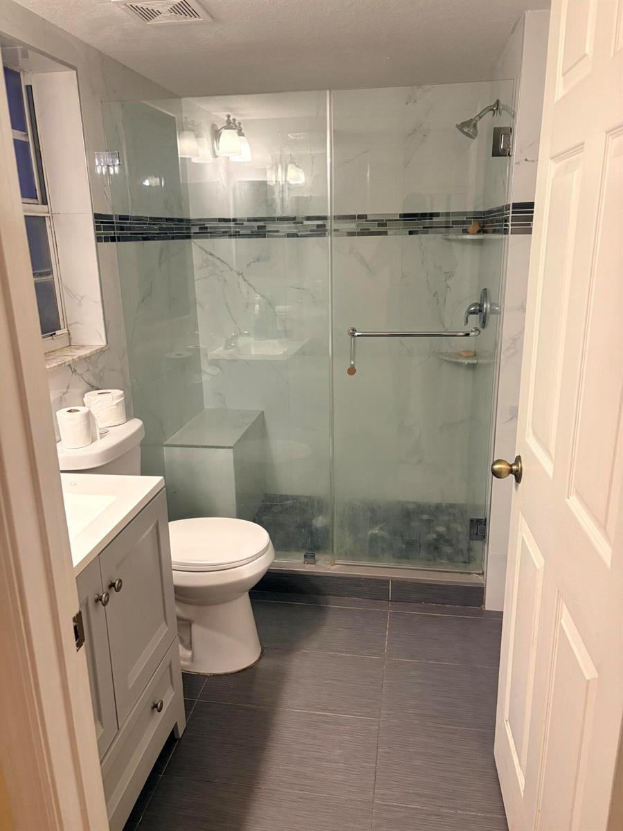 4245 S 57TH Avenue # 101W, FL 33463 photo 5