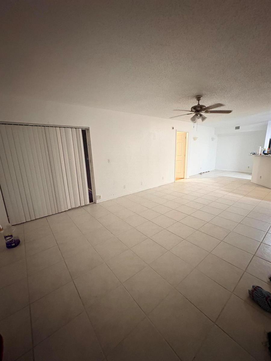 4245 S 57TH Avenue # 101W, FL 33463 photo 4