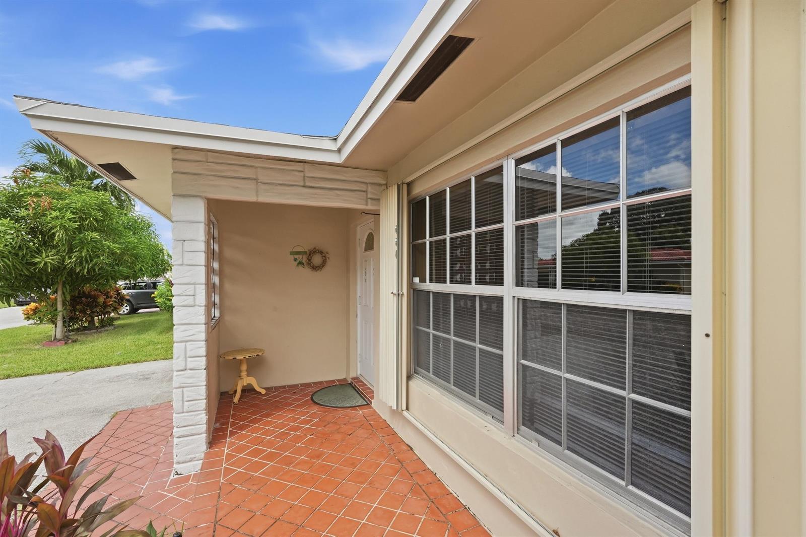 901 NW 48th Place, Pompano Beach FL 33064 photo 4