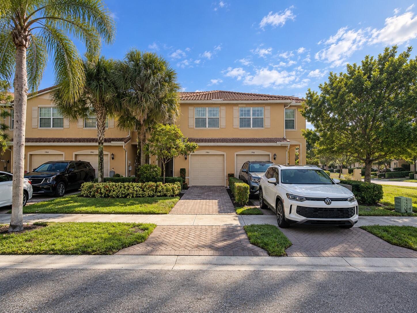 5984 MONTERRA CLUB Drive NW, Lake Worth FL 33463