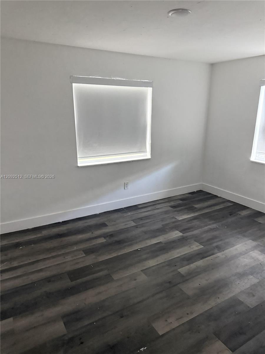 1864 NW 88th Ter, Miami FL 33147 photo 4