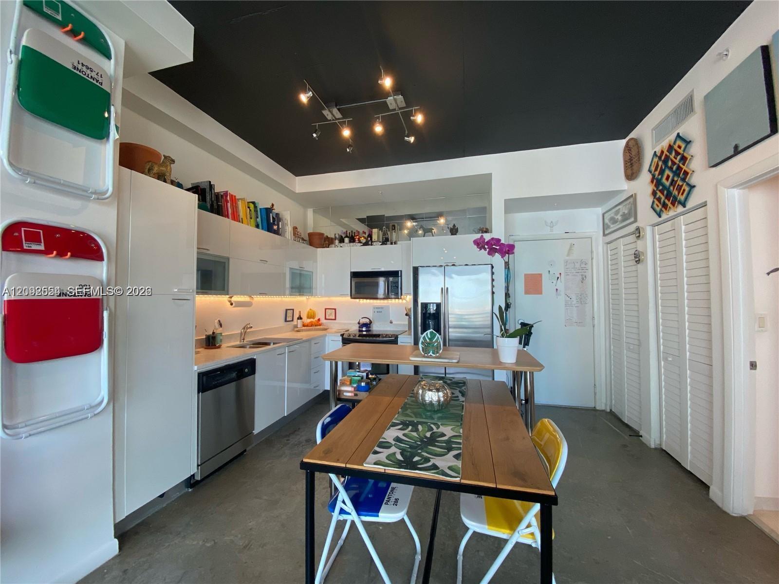 133 NE 2nd Ave # 1909, Miami FL 33132 photo 4