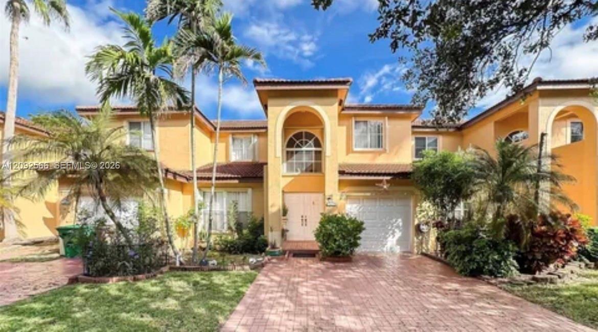 14015 N Forest Oak Cir, Davie FL 33325
