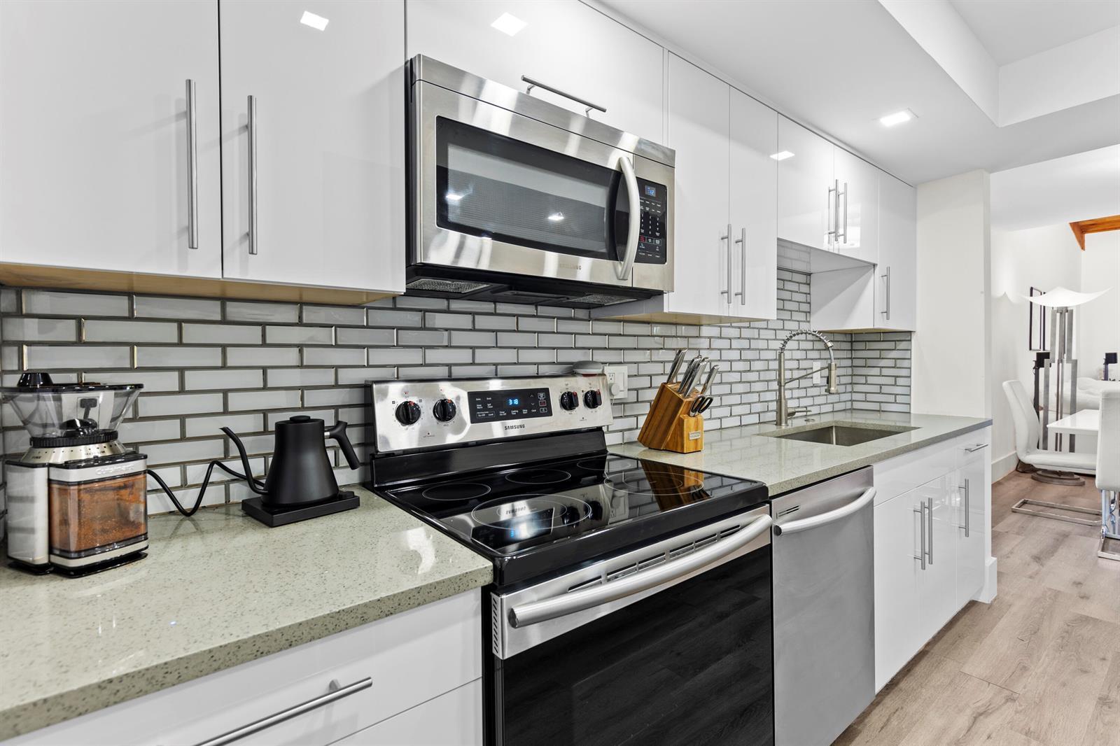 4491 CRYSTAL LAKE Drive # 204C, Deerfield Beach FL 33064 photo 2