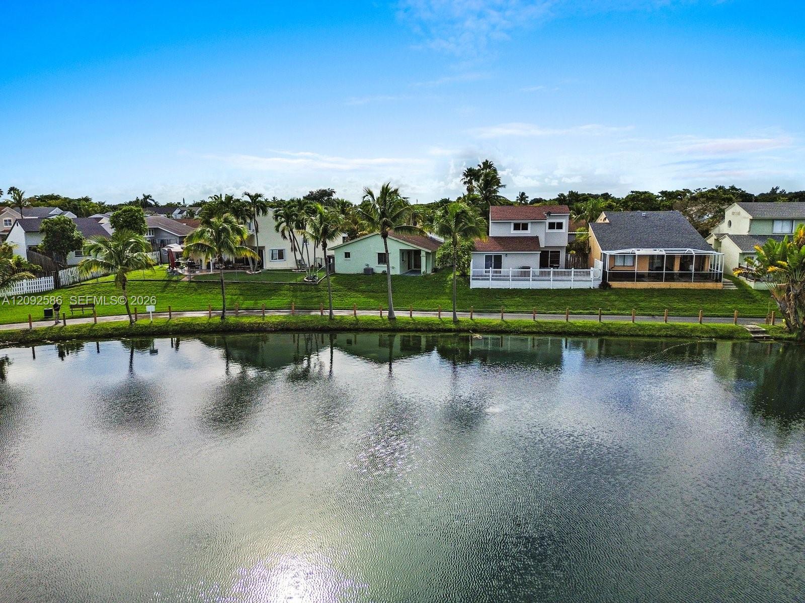 22101 SW 100th Pl, Cutler Bay FL 33190 photo 3