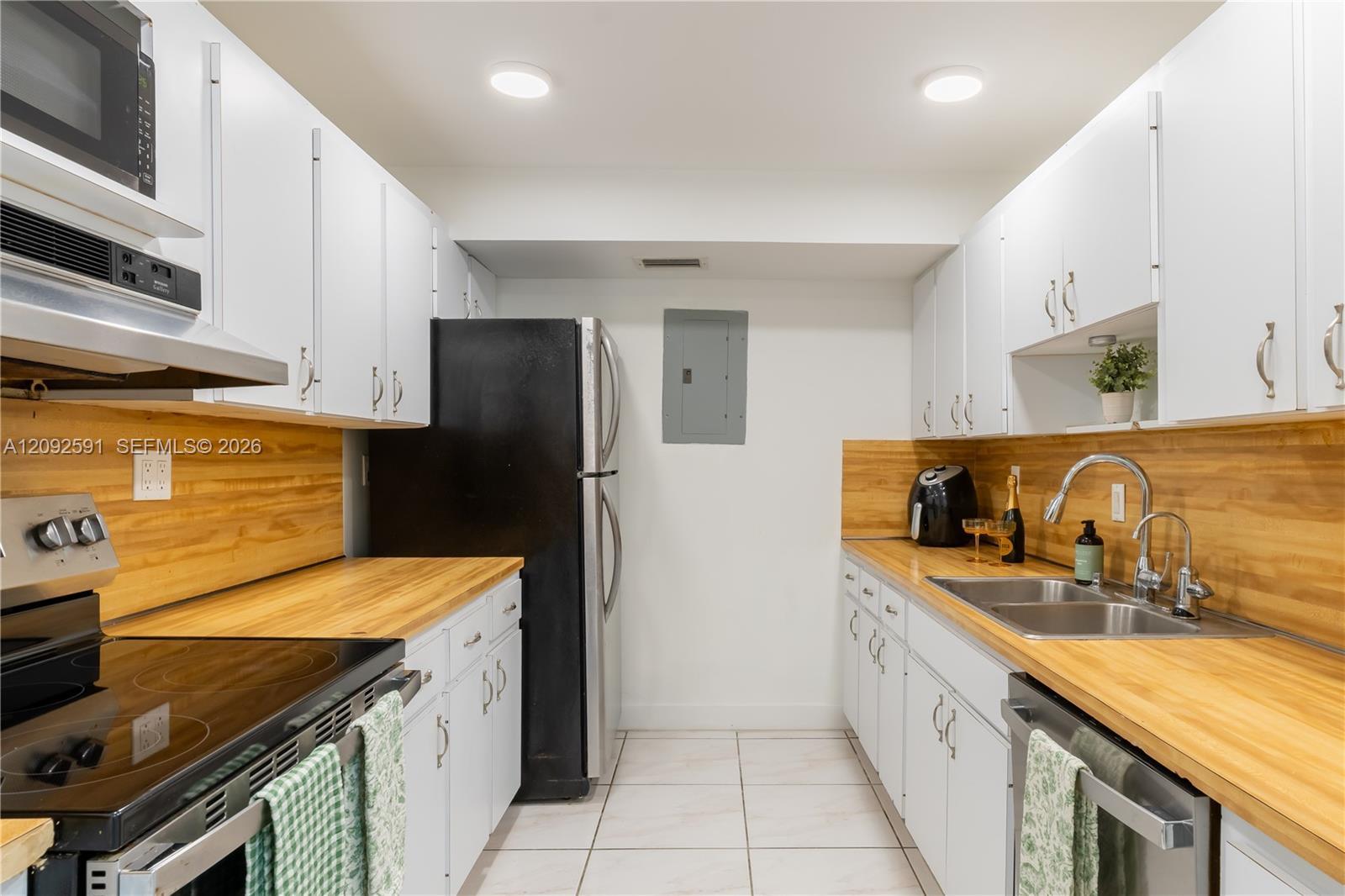 7933 E West Dr # 1025, North Bay Village FL 33141 photo 3