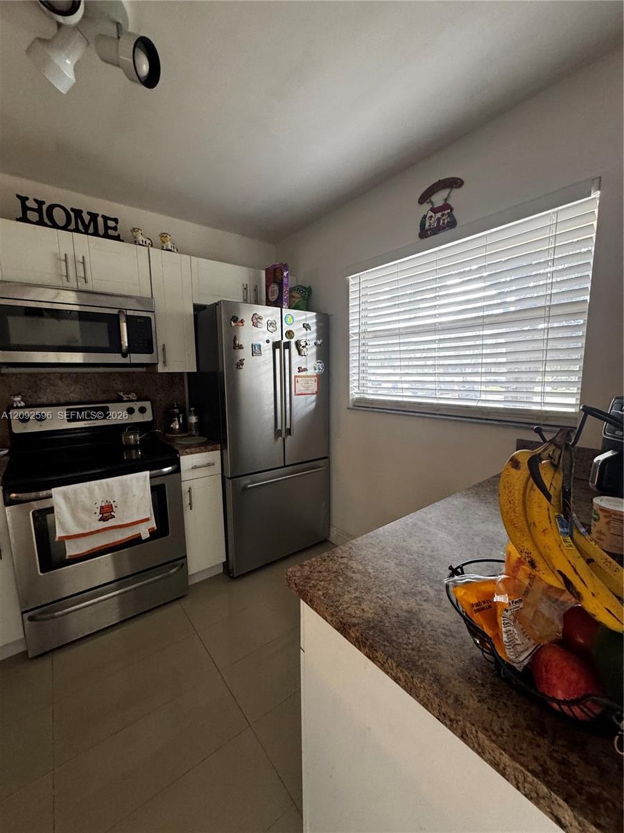 3900 NW 76th Ave # 111, Sunrise FL 33351