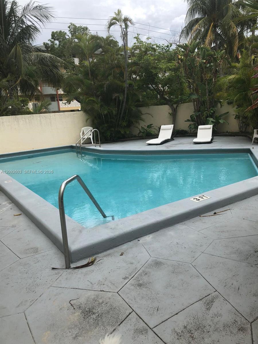7830 Dickens Ave # 203, Miami Beach FL 33141 photo 5