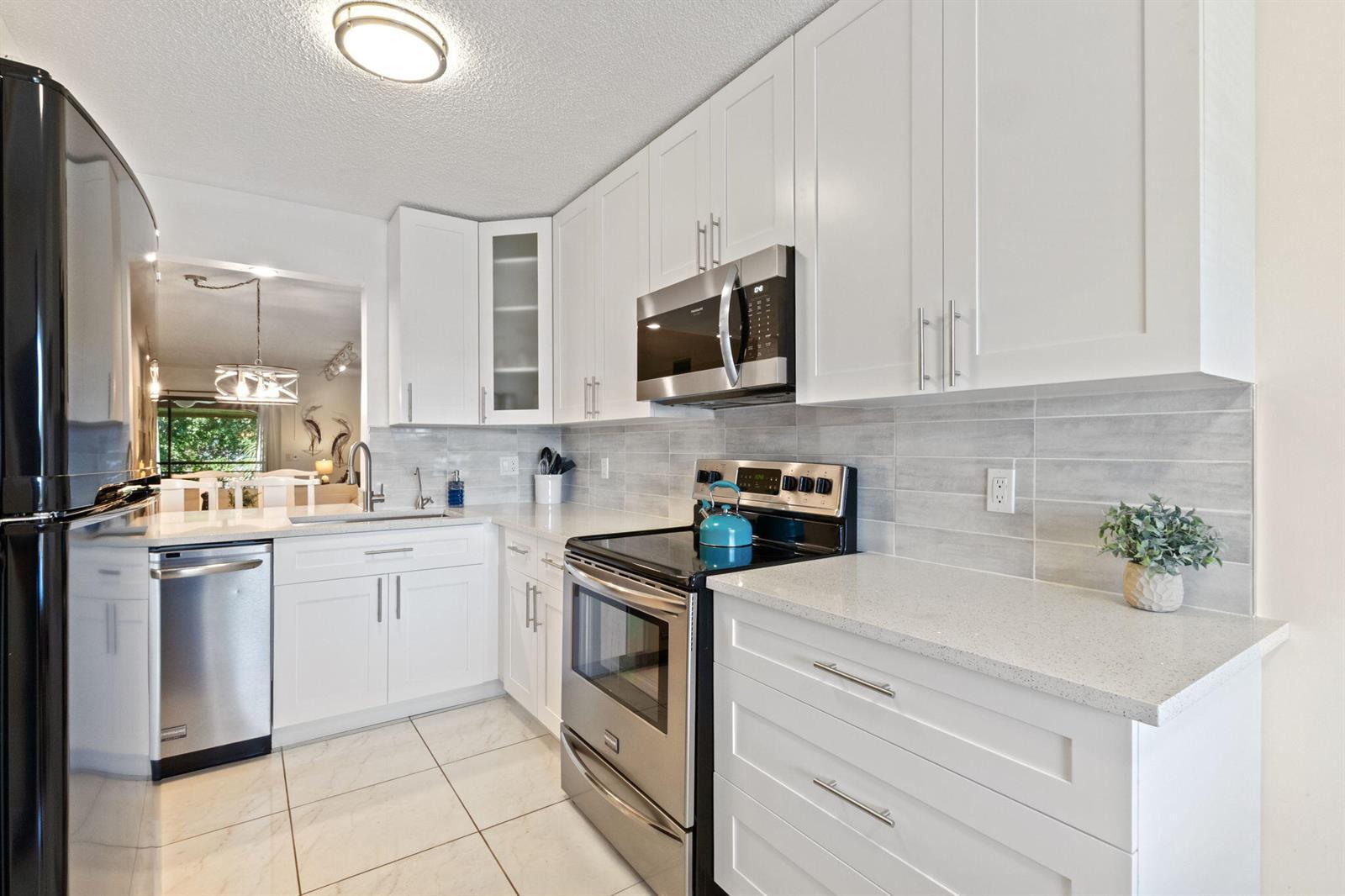 5380 CEDAR LAKE Drive # 304, Boynton Beach FL 33437 photo 5