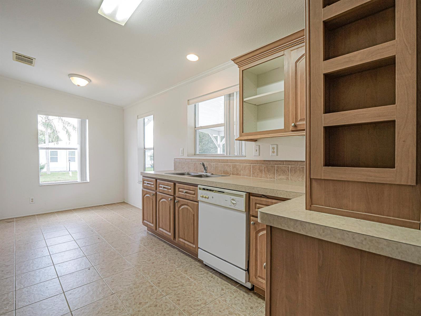 1214 Iriquois Drive, Barefoot Bay FL 32976 photo 4