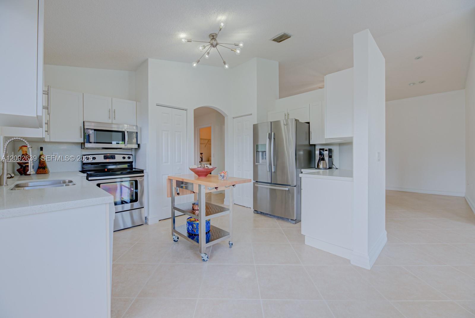14133 SW 154th Pl, Miami FL 33196 photo 3