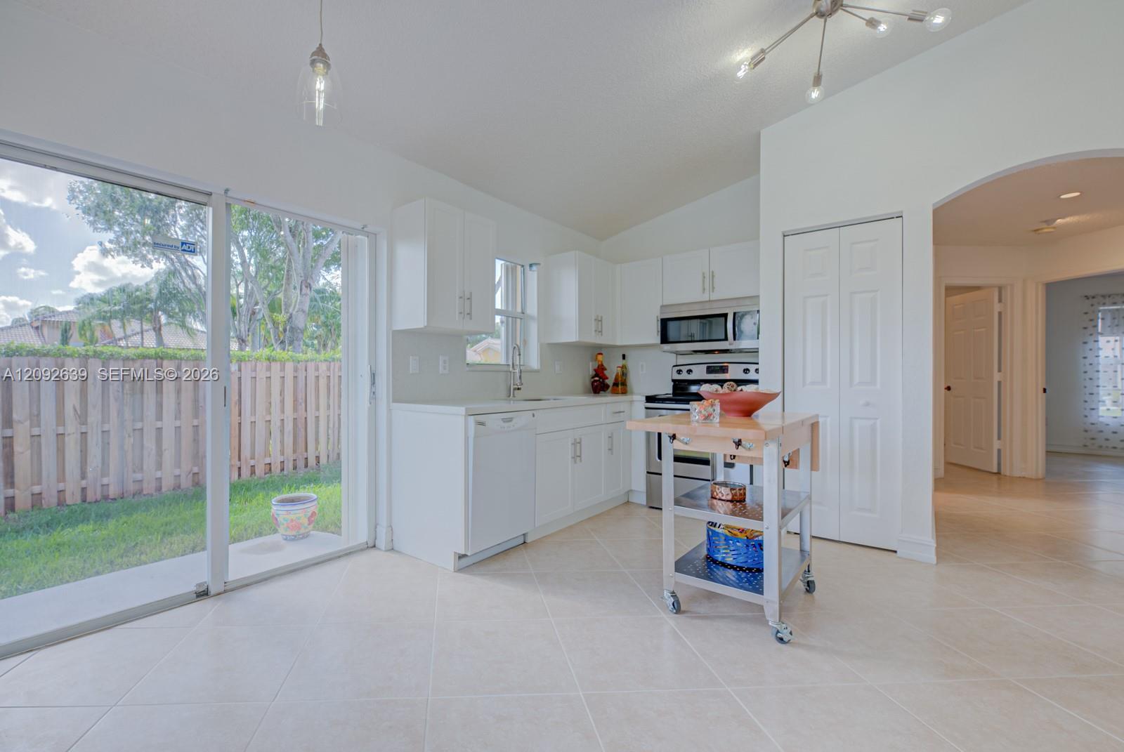 14133 SW 154th Pl, Miami FL 33196 photo 5