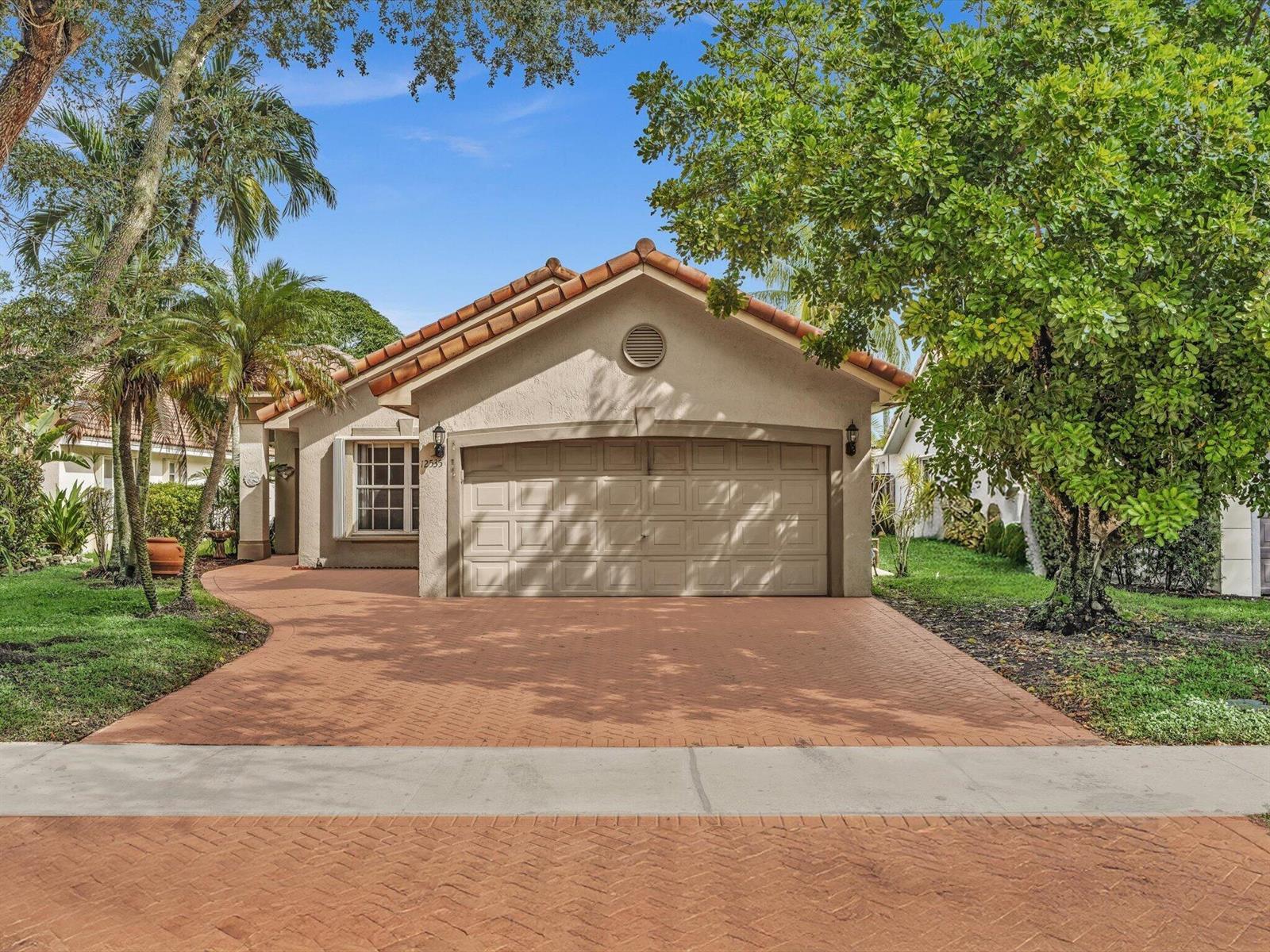 12535 SW 7th Place, Davie FL 33325