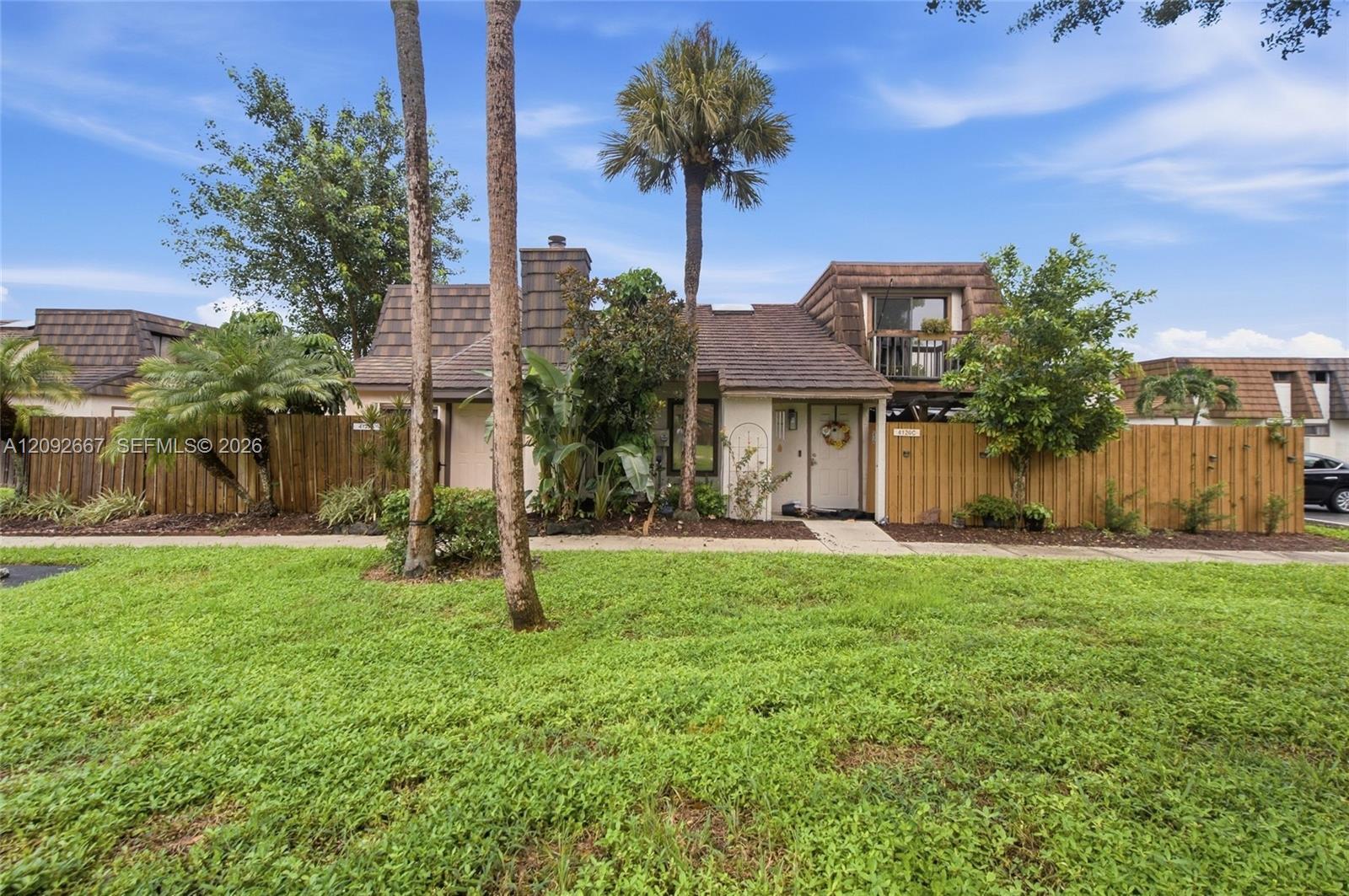 4120 Palm Bay Cir, West Palm Beach FL 33406 photo 2