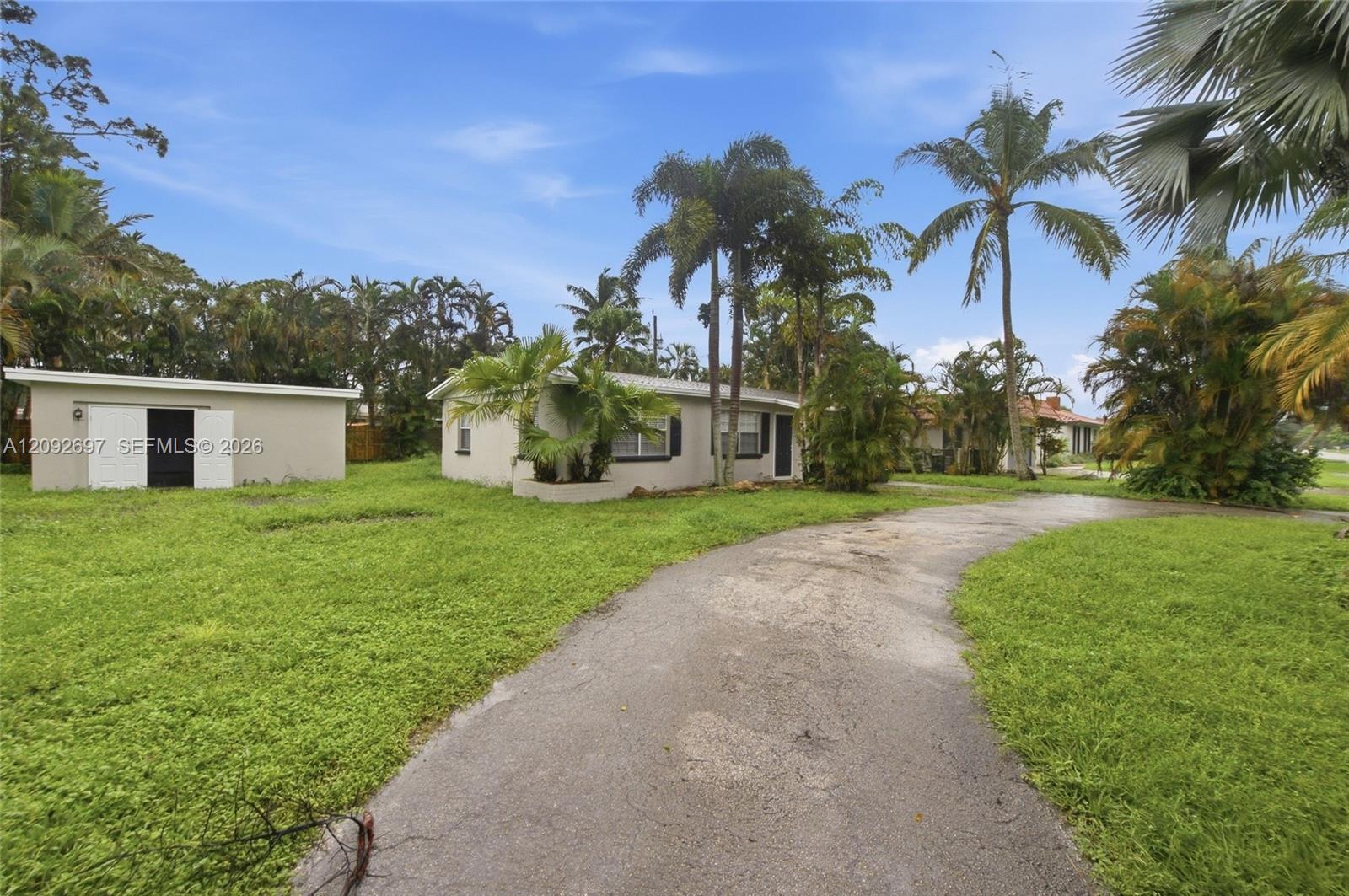 49 W Mango Rd, Lake Worth FL 33467 photo 3