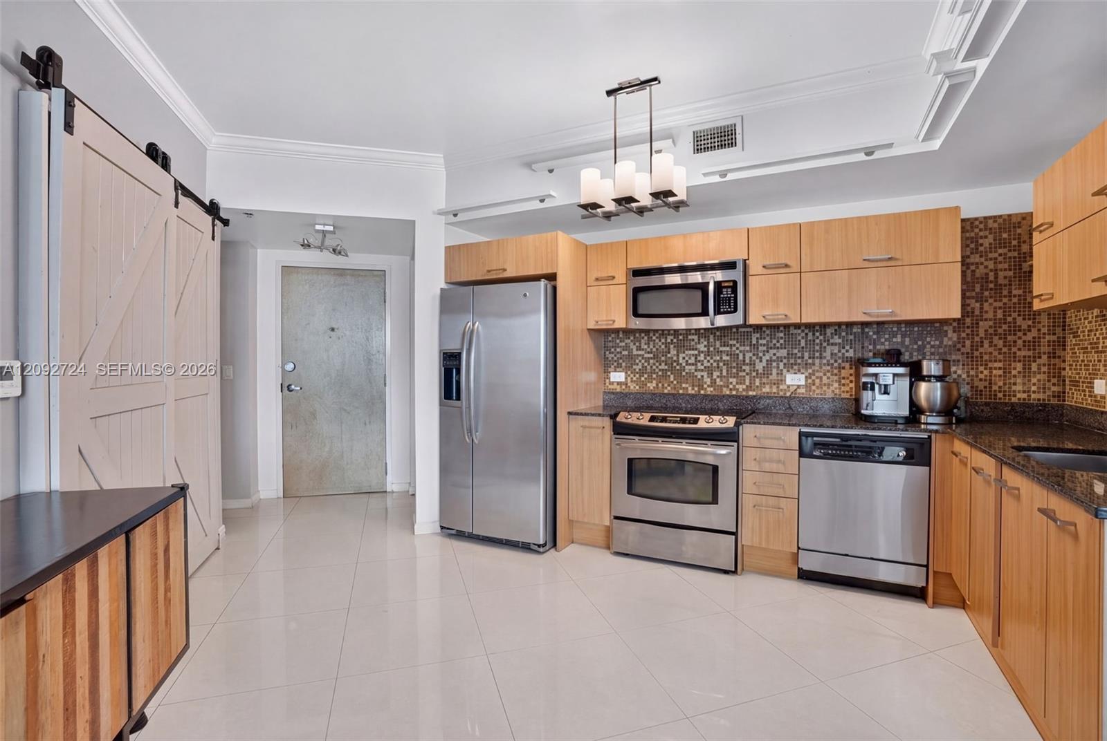 350 S Miami Ave # 3602, Miami FL 33130 photo 2