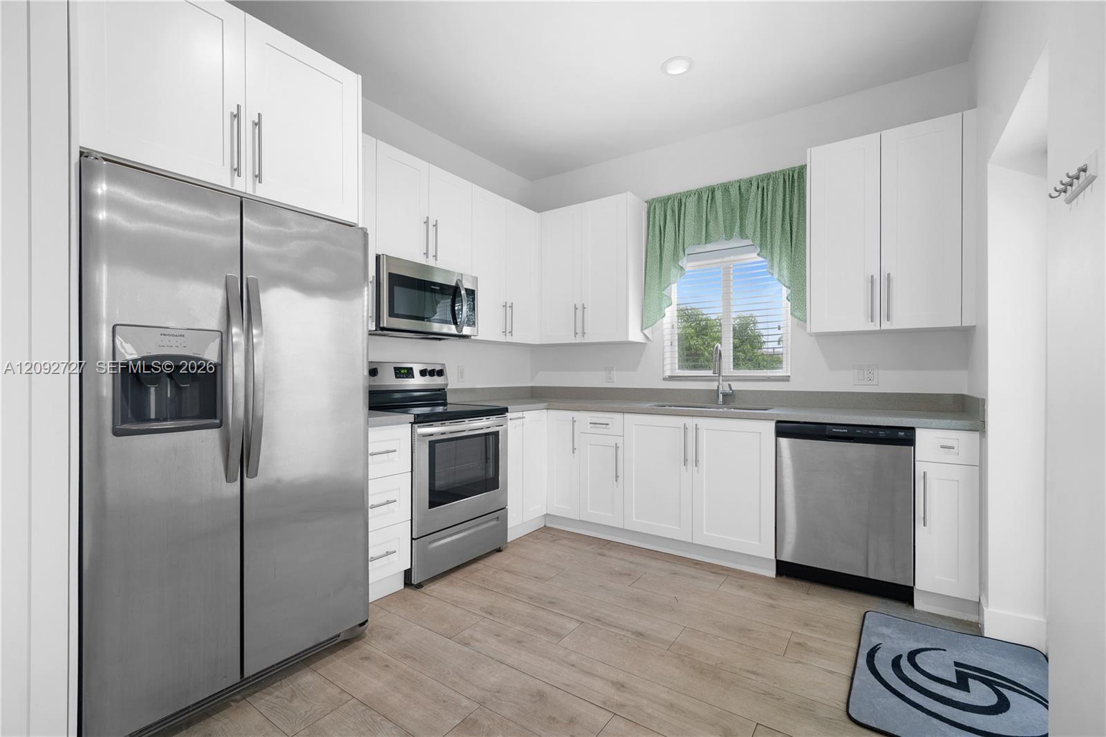 836 NW 33rd Ave # B, Miami FL 33125 photo 4
