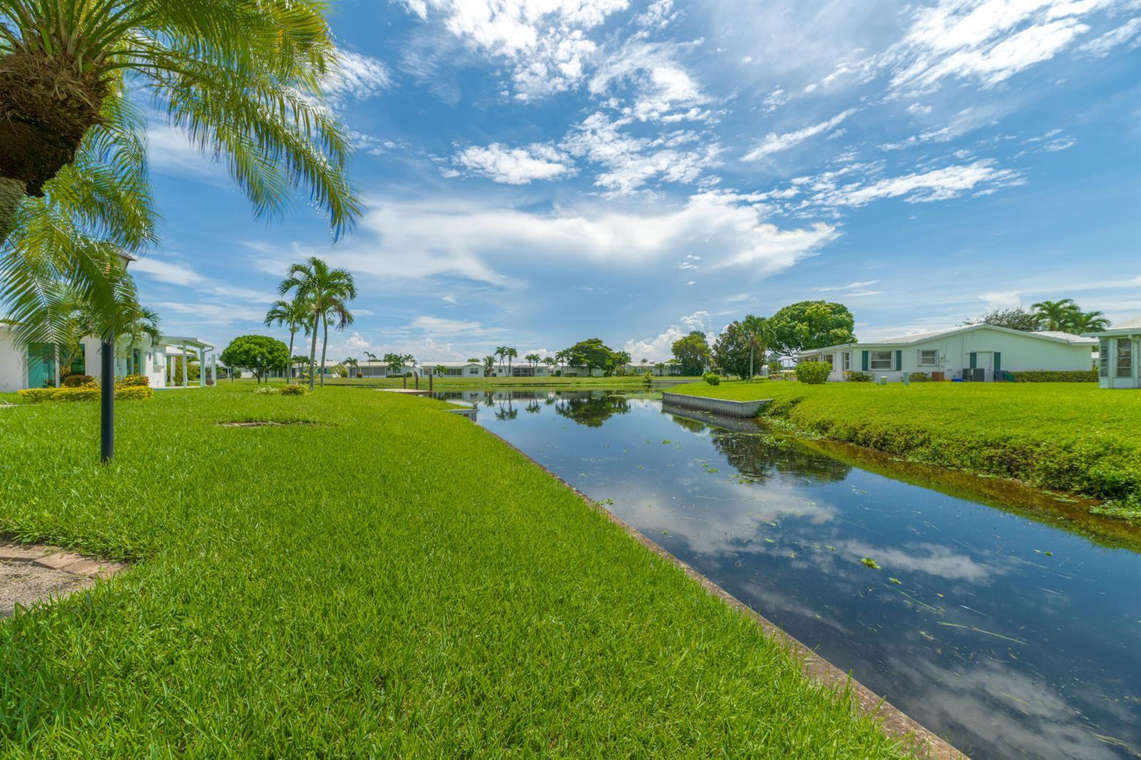 118 SW 15TH Court, Boynton Beach FL 33426 photo 3