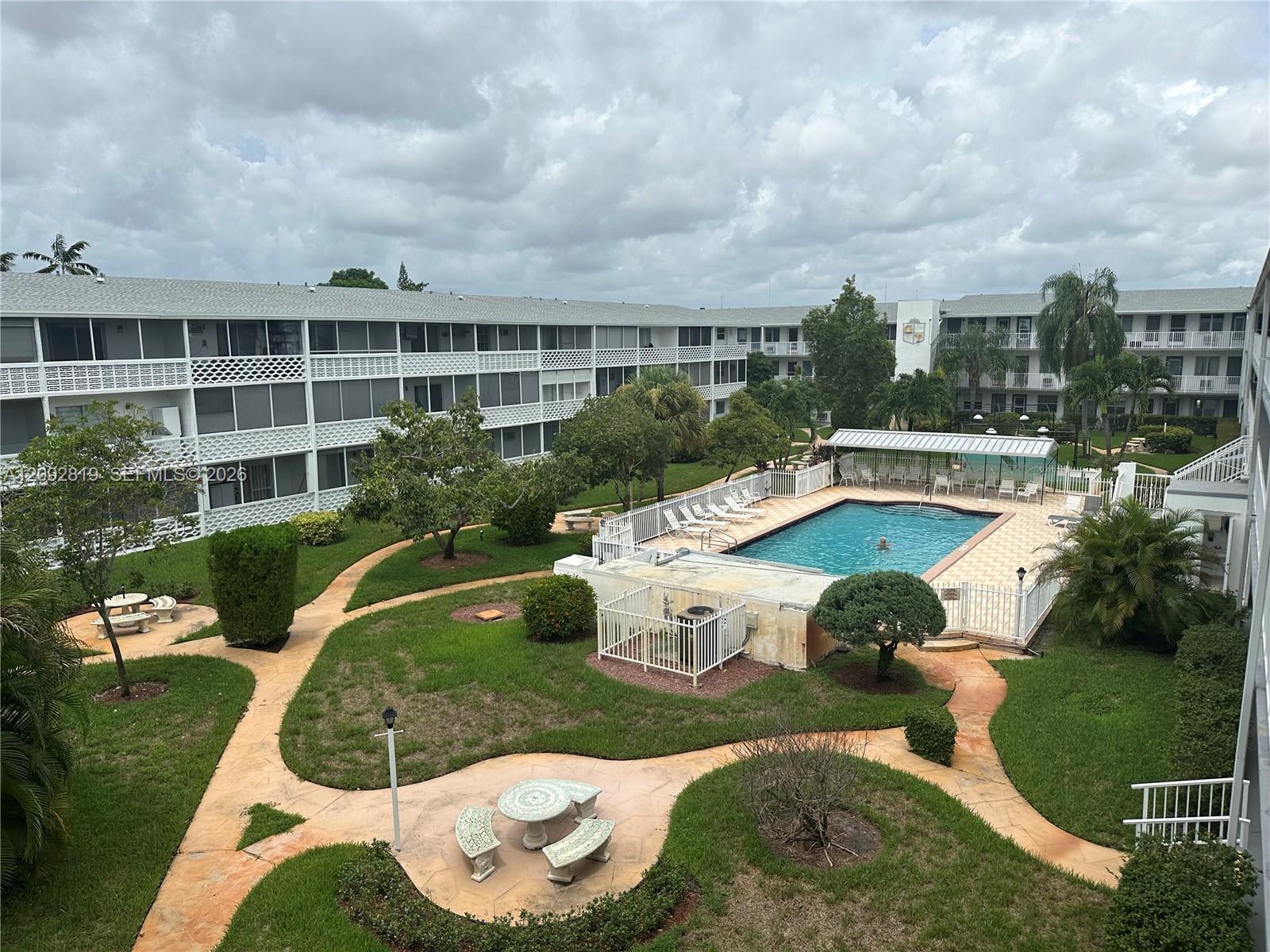 15600 NE 6th Ave # 39A, Miami FL 33162 photo 3