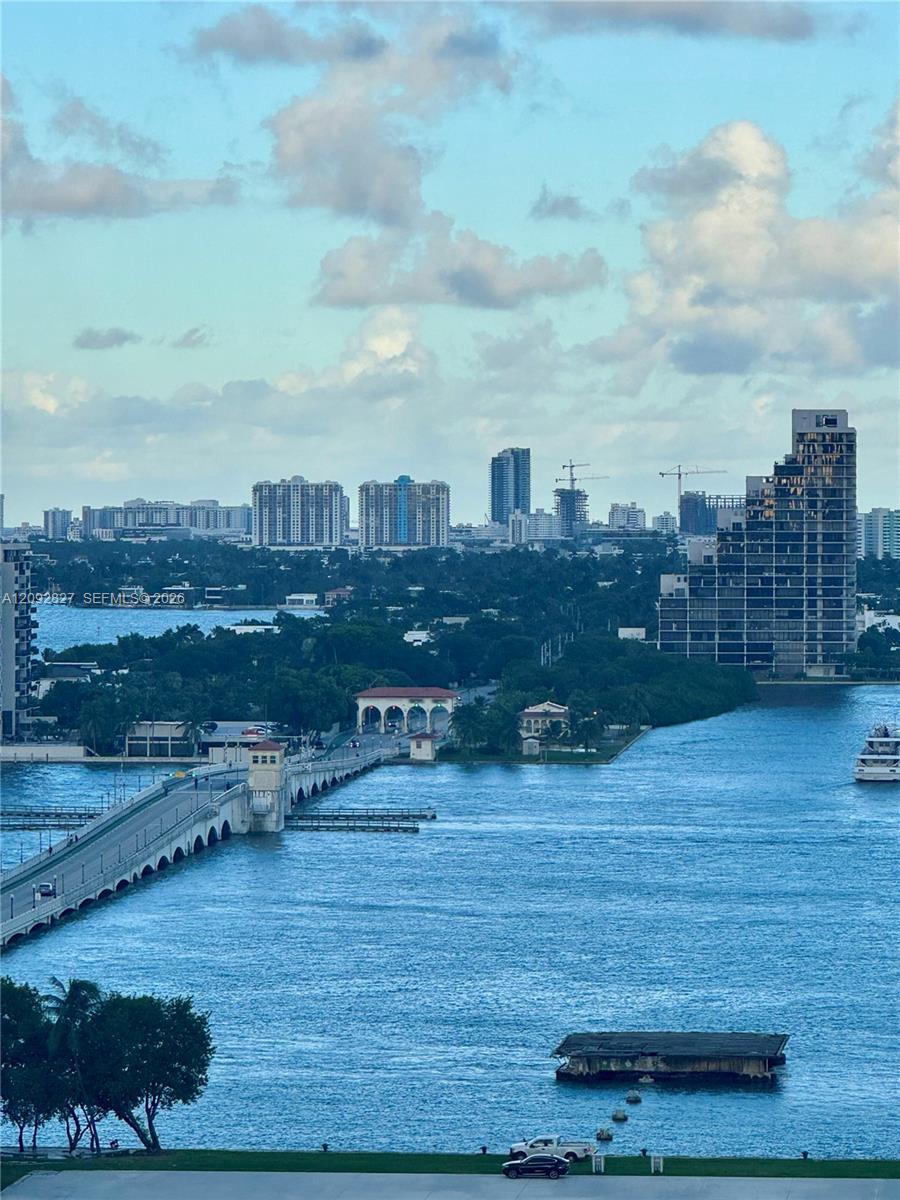 1400 Biscayne Blvd. # 1403, Miami FL 33132 photo 3