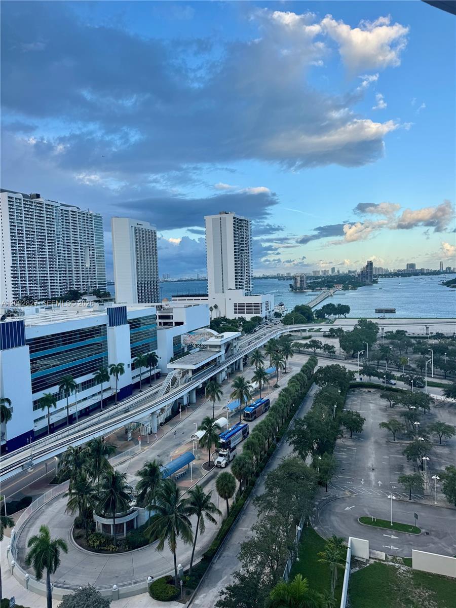 1400 Biscayne Blvd. # 1403, Miami FL 33132 photo 5