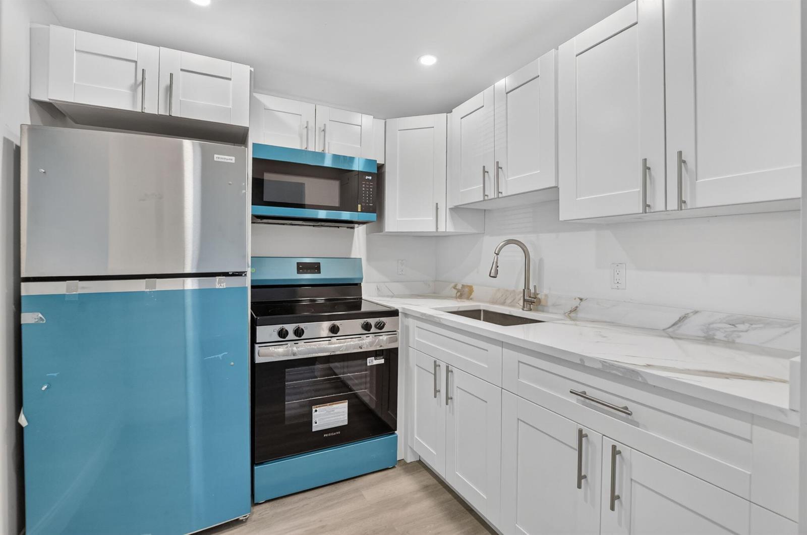 1038 Berkshire B, Deerfield Beach FL 33442 photo 2