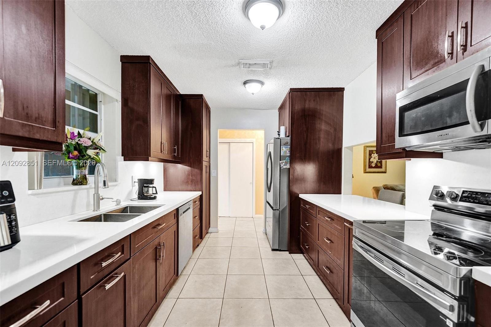 4620 SW 43rd Ter, Dania Beach FL 33314 photo 4