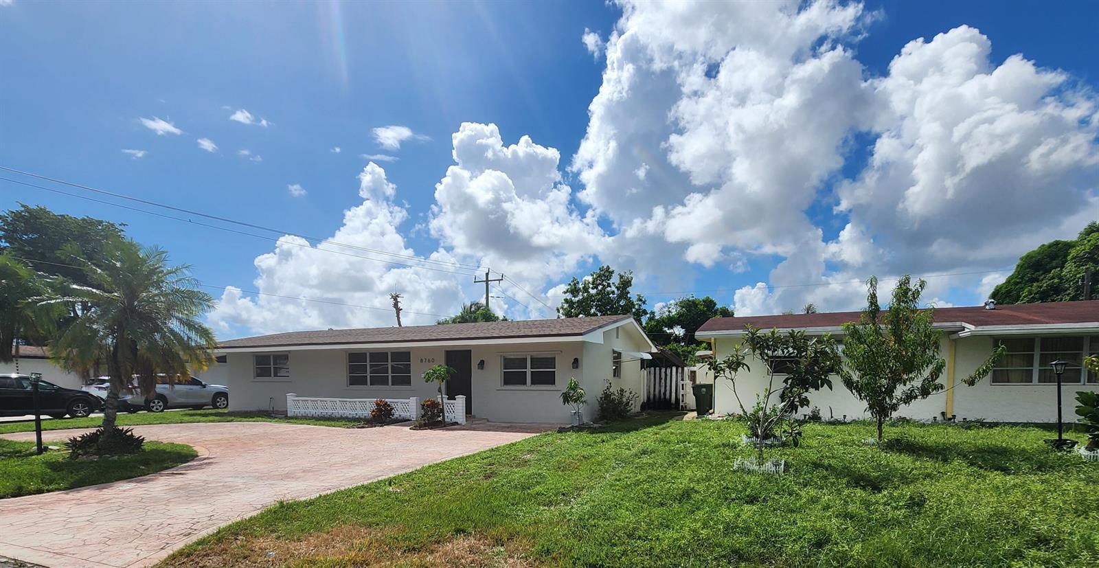 8760 NW 14TH Street, Pembroke Pines FL 33024 photo 3