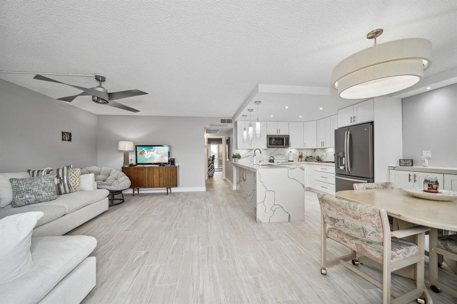 364 WELLINGTON J, West Palm Beach FL 33417 photo 5