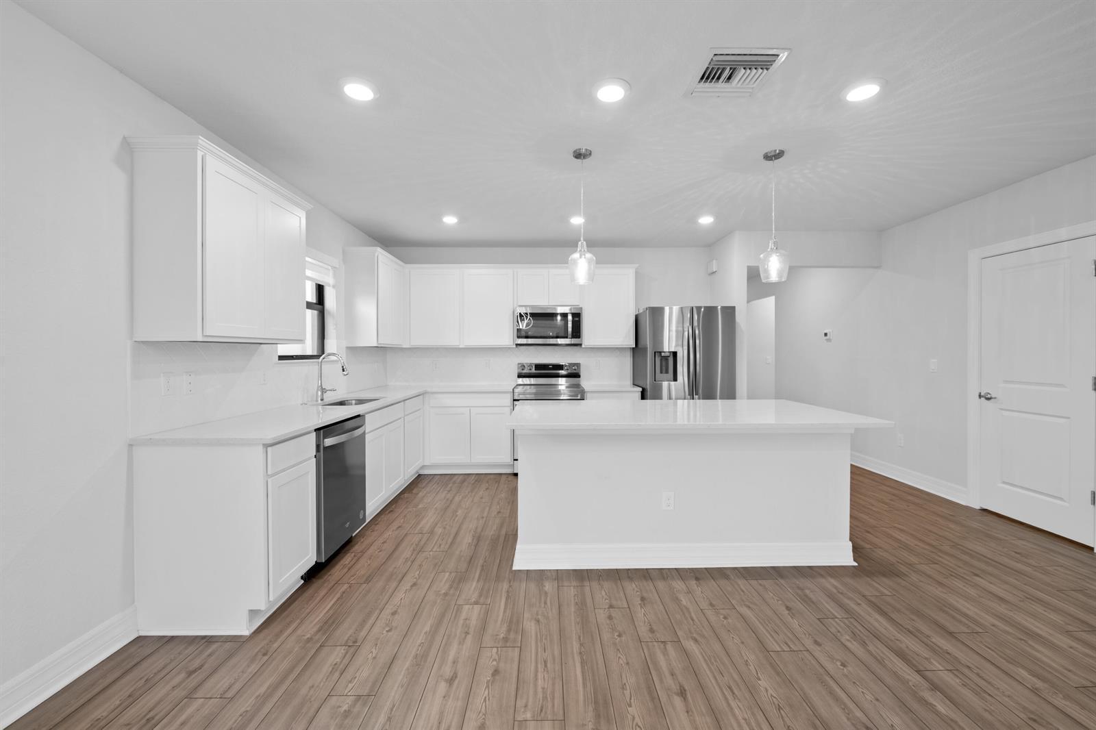 3125 BUTTONWOOD Court, Lauderdale Lakes FL 33311 photo 2