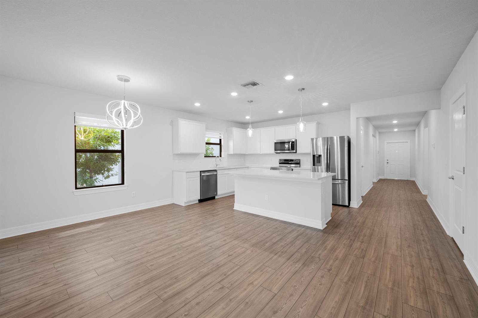 3125 BUTTONWOOD Court, Lauderdale Lakes FL 33311 photo 4