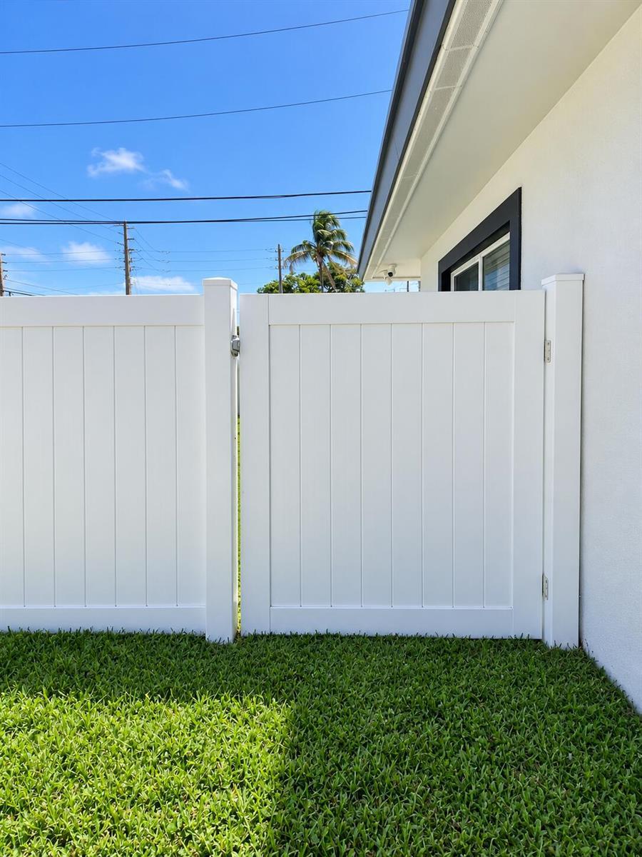 1621 NE 3rd Avenue, Fort Lauderdale FL 33305 photo 4