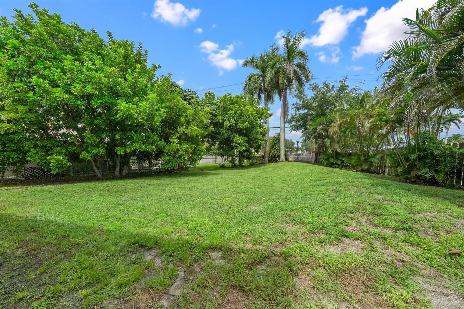 117 Hemingway Court, Royal Palm Beach FL 33411 photo 3