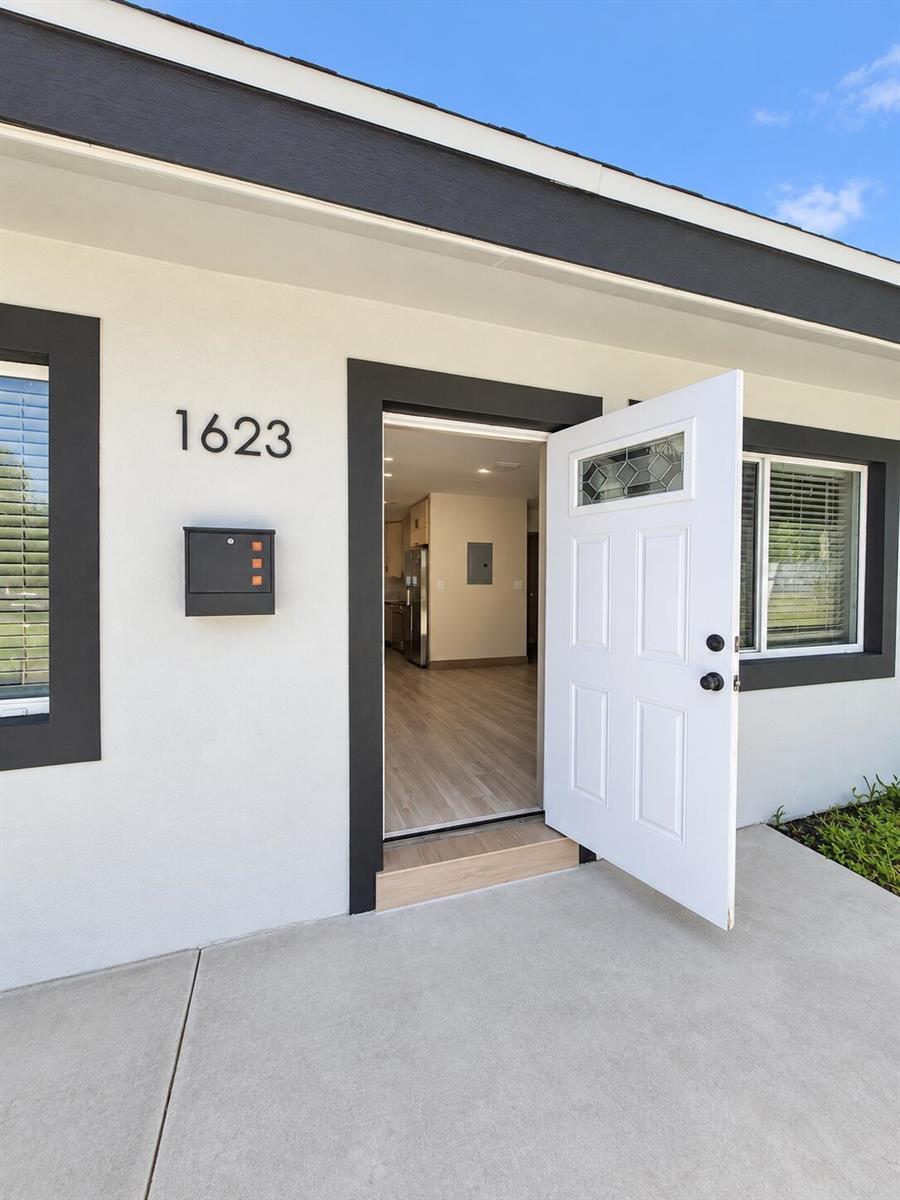 1623 NE 3rd Avenue, Fort Lauderdale FL 33305